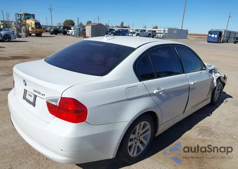 2007 BMW 328Xi из США, поврежденный, VIN WBAVC93577KX55358